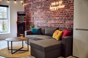 Χώρος καθιστικού στο New Flat with PAC-MANIA & FREE PARKING