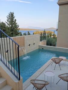 Bazén v ubytování Mandragoras Eco Friendly Resort nebo v jeho okolí