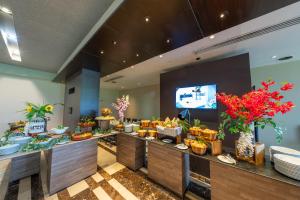 Comida no hotel ou em algum lugar perto