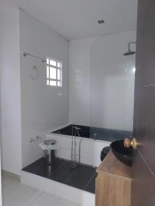 Ένα μπάνιο στο Casa 41 Villa Yolanda