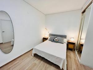 Postel nebo postele na pokoji v ubytování New central Residencie