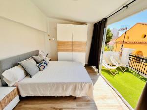 Postel nebo postele na pokoji v ubytování New central Residencie