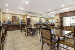 Restaurace v ubytování Best Western Plus Lytle Inn and Suites