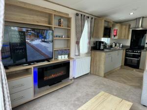 Imagen de la galería de Golden Palm Resort - The Blenheim Retreat - Coastal Caravan Breaks, en Chapel St. Leonards