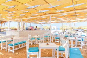 Restaurace v ubytování Protels Beach Club & SPA