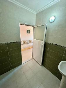 Koupelna v ubytování Moderno apartamento en el centro , a 3 min del mar V