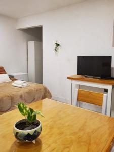 Μια τηλεόραση ή/και κέντρο ψυχαγωγίας στο Casa de invitados