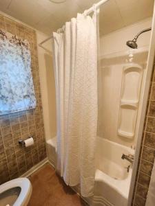 Foto dalla galleria di Rose - The Hamilton Suites a Hamilton