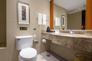 Koupelna v ubytování New Jiuzhai Hotel