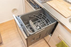 Una cocina o kitchenette en 東京新築85平米駅徒歩6分最大8名無料駐車場東京上野秋葉原駅直通