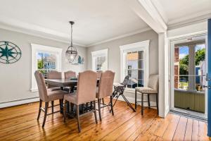 Gallery image of Beautiful Cottage In Downtown Bristol in Bristol