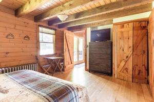 Postel nebo postele na pokoji v ubytování Roscoe Retreat + 37 fotografií