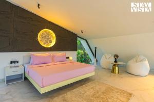 Galeriebild der Unterkunft StayVista at Luna Nova with Outdoor Pool - Ranikhet in Rānīkhet