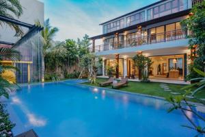 Bazén v ubytování An Oasis 10min To Old Town Vesta Nho Villa nebo v jeho okolí