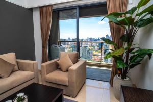 EAST VIEW RESIDENCES Building Tower B#Amazing view! access Phnom Penh! Max 2-4ppl休息區