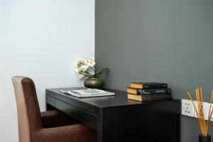 EAST VIEW RESIDENCES Building Tower B#Amazing view! access Phnom Penh! Max 2-4ppl休息區
