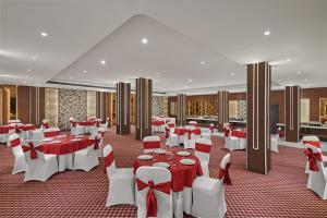 Restaurace v ubytování Deventure Sarovar Portico Patel Nagar