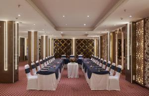 Restaurace v ubytování Deventure Sarovar Portico Patel Nagar