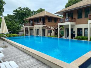 Bazén v ubytování Samed Cabana Resort nebo v jeho okolí