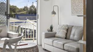 Μπαλκόνι ή βεράντα στο Ocean Echoes Coffs Harbour- Short walk to the beach, Cafes and clubs! +22 φωτογραφίες