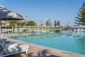 Bazén v ubytování Iberostar Selection Creta Marine nebo v jeho okolí