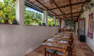 Een restaurant of ander eetgelegenheid bij Valle de Oro