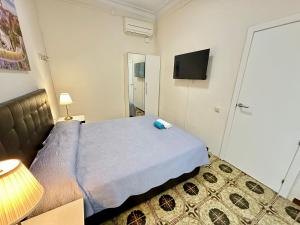 Cama o camas de una habitación en Apartamiento Diputacion 16 fotos más