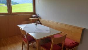 Fotografie z fotogalerie ubytování Ferienwohnung Peter v destinaci Schwarzenberg im Bregenzerwald