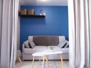 Posedenie v ubytovaní Apartment Front de Mer-21 by Interhome