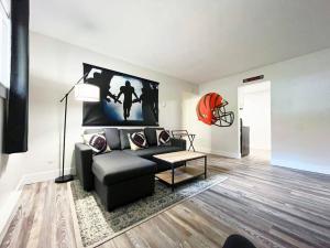 Gallery image of Private Renovated Bengals Apartment 5 Star in Canton