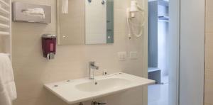 Kúpeľňa v ubytovaní Hotel & Wellness Stella Delle Langhe