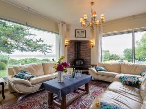 Posezení v ubytování Holiday Home Ker Svea by Interhome