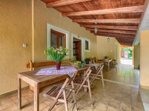 Zdjęcie z galerii obiektu Holiday Home Jakov by Interhome w mieście Žminj