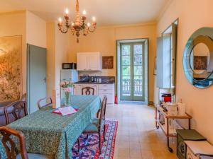 Η κουζίνα ή μικρή κουζίνα στο Apartment Dimora Berchiatti by Interhome