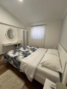 Ένα ή περισσότερα κρεβάτια σε δωμάτιο στο Apartman Lorna +44 φωτογραφίες