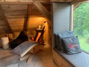 Posedenie v ubytovaní Apart Hansler "das Liara" mit Infrarotkabine und Balkon
