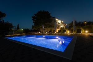 Bazén v ubytovaní Villa Matko - family destination alebo v jeho blízkosti