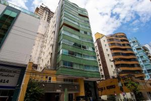 O edifício em que o apartamento se localiza