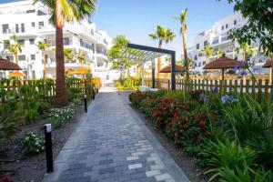 Vonkajšia záhrada v ubytovaní Playa Granada Aguacate Beach