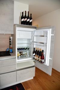 Kuchyň nebo kuchyňský kout v ubytování Josi Thaller Das Ferienapartment in Fürstenfeld