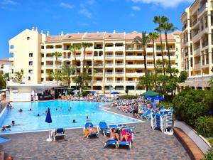 Zdjęcie z galerii obiektu Beautiful Sea View Apt In Castle Harbour C002 w mieście Los Cristianos