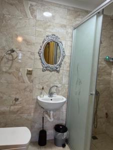Bilik mandi di Seyran 1up floor +10 gambar