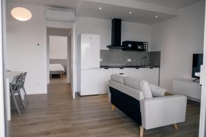 Kuchyň nebo kuchyňský kout v ubytování K Modern Apartments