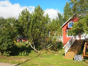 Söderstrand B&B Kataja Room外面的花园