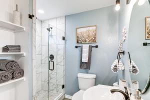 Ένα μπάνιο στο Brownwood Family Home - 2 Mi to Public Marina! +19 φωτογραφίες