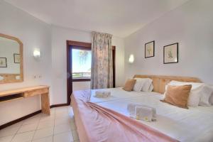 Bellavista Avenida By BeGuest客房内的一张或多张床位