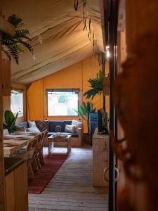 Ecolodges De Dreef的休息区