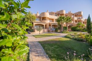 Κήπος έξω από το Quinta da Boa Nova - Cheerful and spacious 2-bedroom duplex