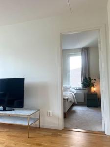 Billede fra billedgalleriet på Trerumslägenhet centralt belägen med bubbelpool i Stockholm