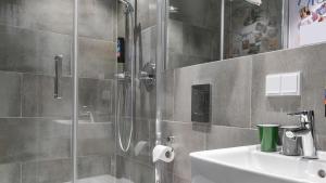 Um banheiro em Holiday Inn - the niu, Charly Frankfurt City by IHG